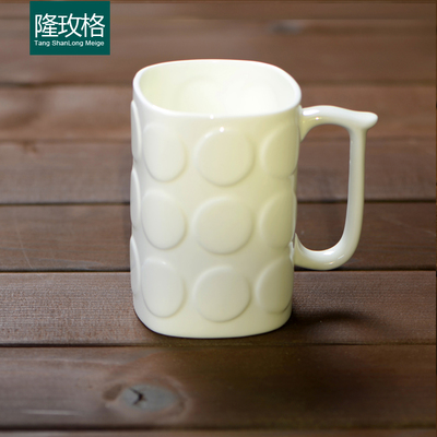 纯白骨瓷杯图片
