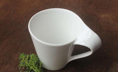 骨瓷杯价格大概多少 骨瓷杯的优点和缺点